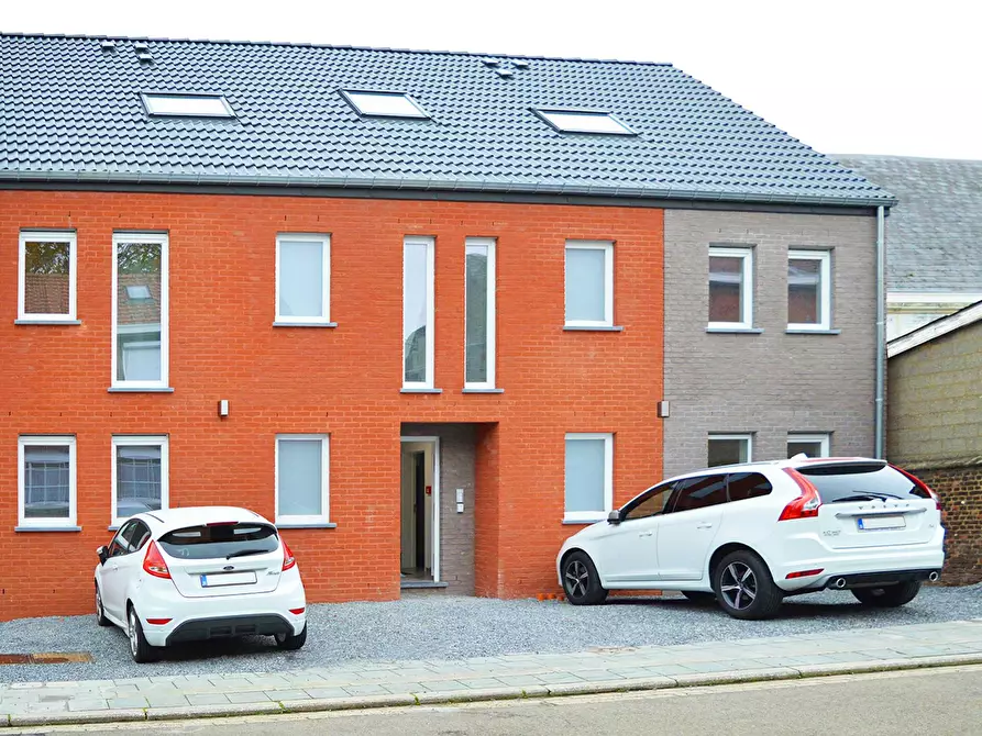 Immagine 2 di Appartamento in affitto  in Rue des Écoles a Gosselies