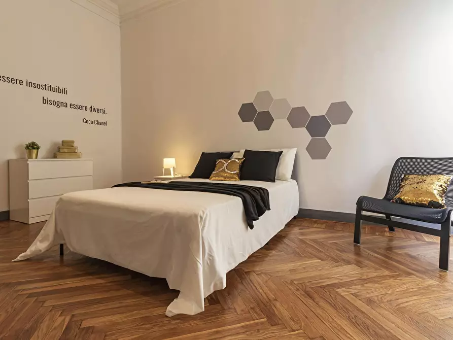 Immagine 5 di Camera in affitto  in Via Stefano Clemente a Torino