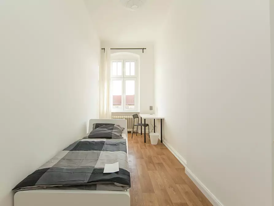 Immagine 1 di Camera in affitto  in Hohenzollerndamm a Berlin