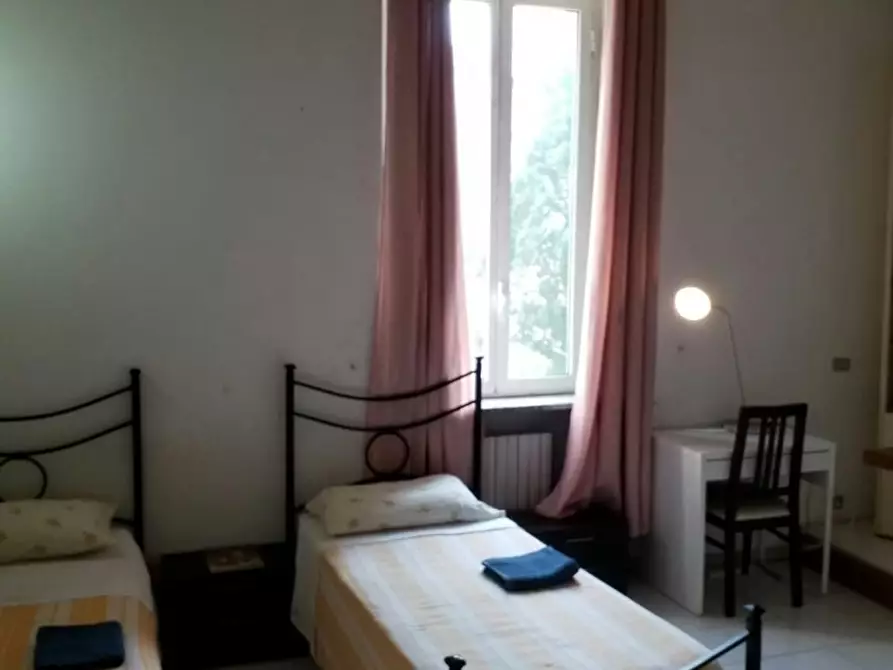 Immagine 2 di Camera condivisa in affitto  in Via Pavia a Milano
