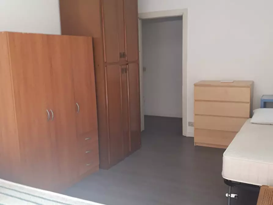 Immagine 2 di Camera condivisa in affitto  in Via Francesco Caracciolo a Milano