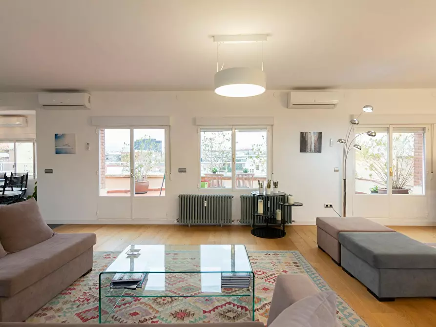 Immagine 4 di Appartamento in affitto  in Calle de Colomer a Madrid