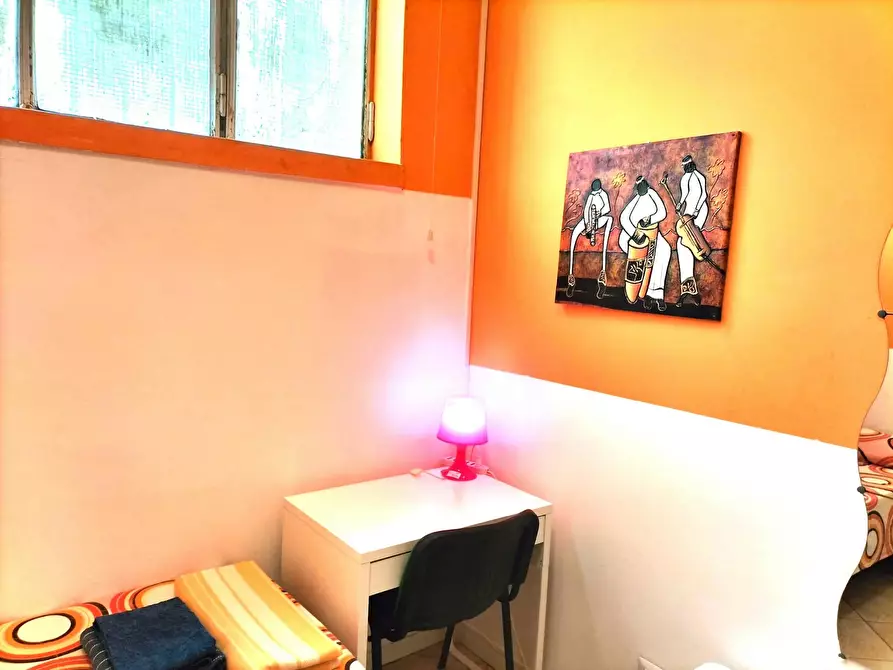 Immagine 2 di Camera in affitto  in Via Ettore Ponti a Milano