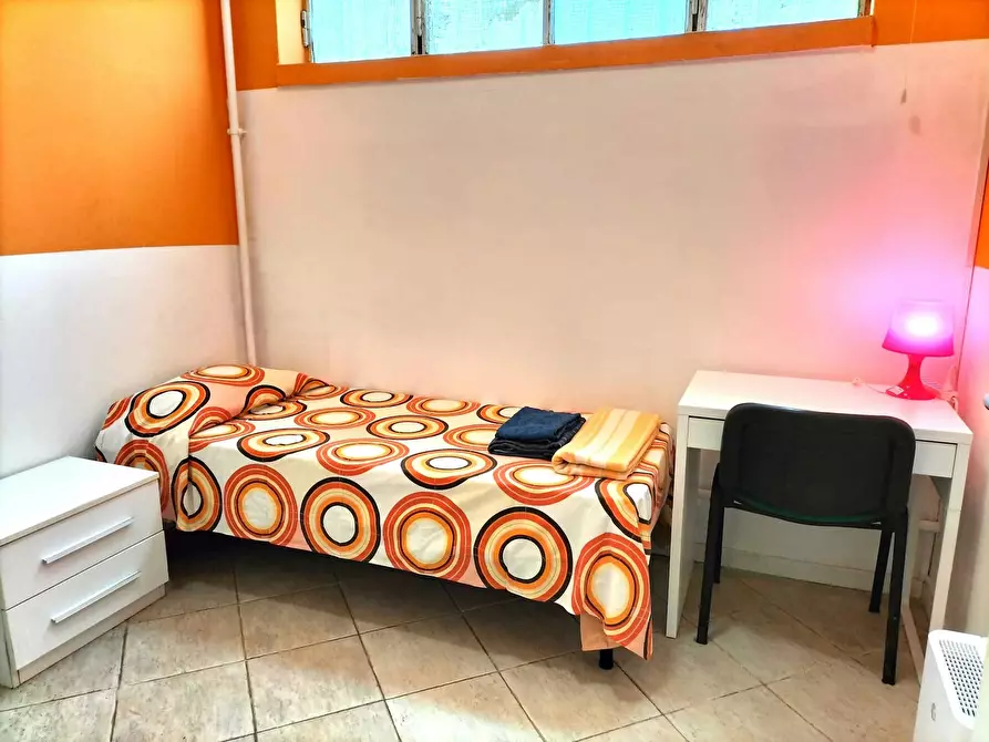 Immagine 1 di Camera in affitto  in Via Ettore Ponti a Milano