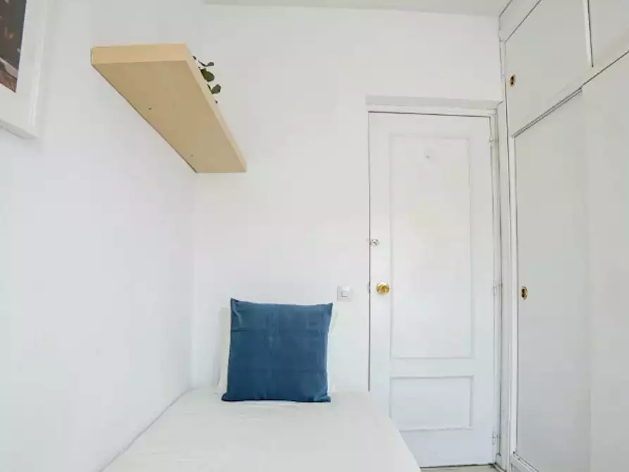 Immagine 6 di Appartamento in affitto  in Calle de Gabriel Lobo a Madrid