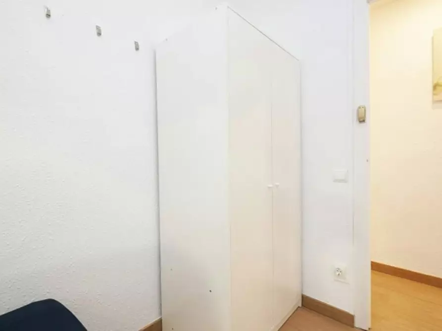 Immagine 3 di Camera in affitto  in Carrer de Pareto a Hospitalet De Llobregat, L'
