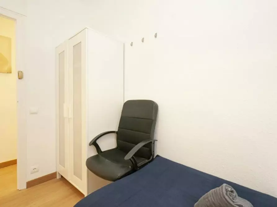 Immagine 2 di Camera in affitto  in Carrer de Pareto a Hospitalet De Llobregat, L'