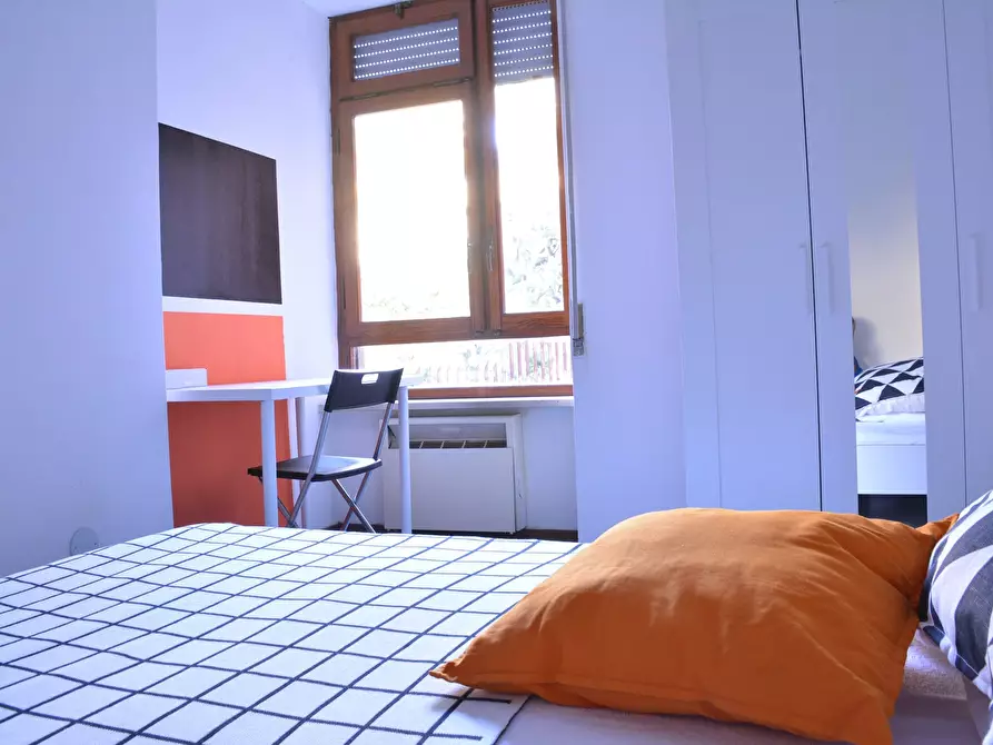 Immagine 5 di Camera in affitto  in Via Tigellio a Cagliari