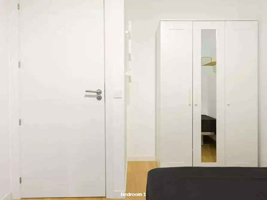 Immagine 4 di Camera in affitto  in Calle Núñez Morgado a Madrid