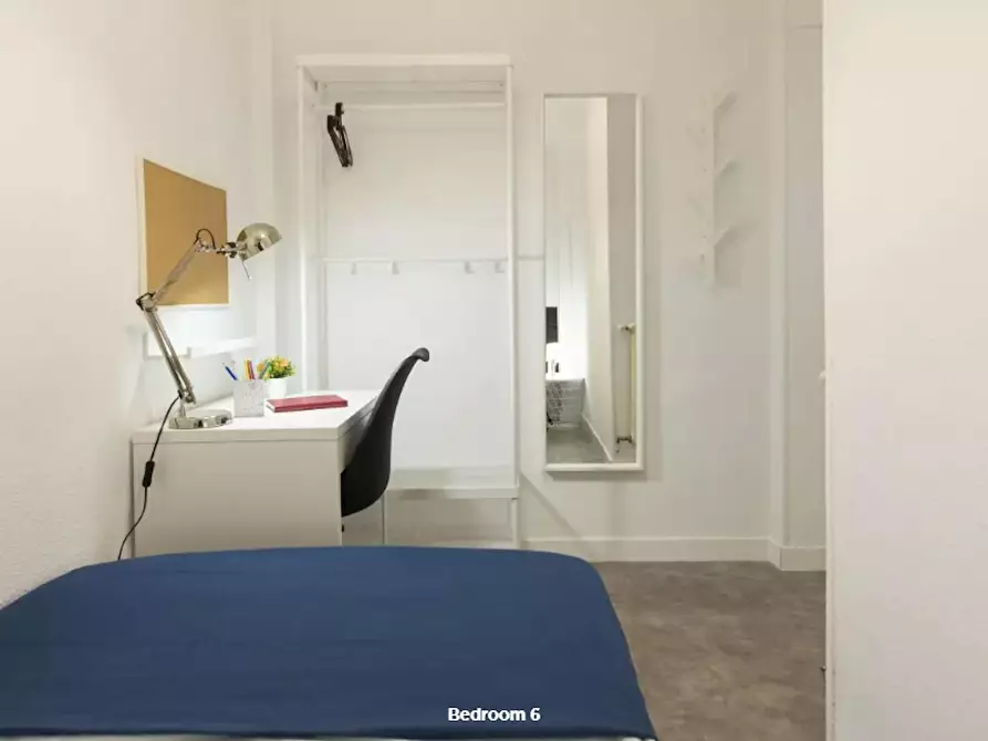 Immagine 3 di Camera in affitto  in Calle Núñez Morgado a Madrid