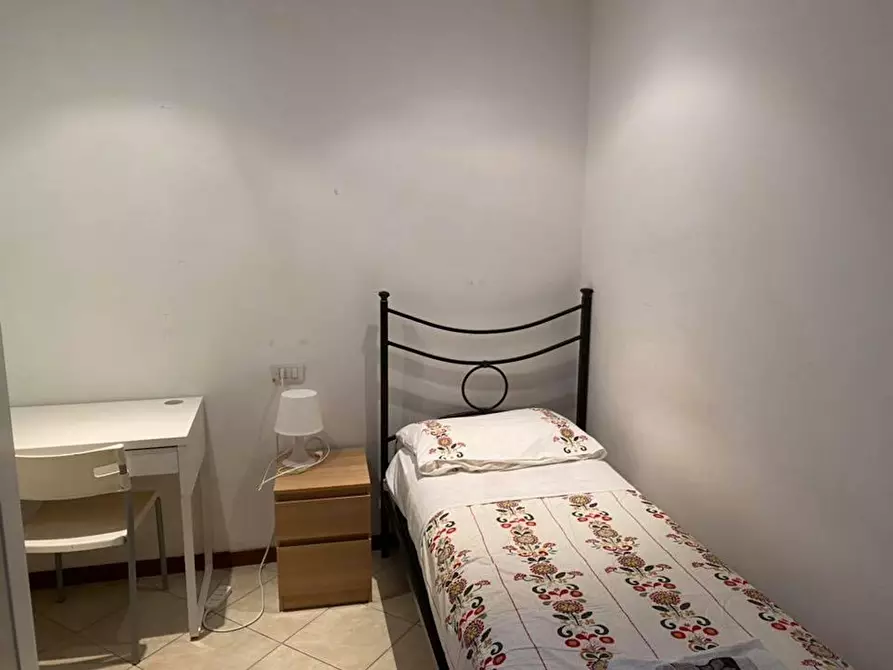 Immagine 1 di Camera in affitto  in Via Ettore Ponti a Milano