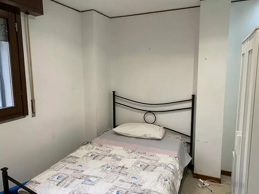 Immagine 3 di Camera in affitto  in Via Ettore Ponti a Milano