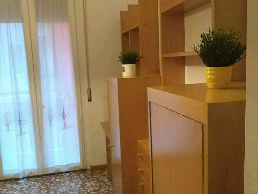 Immagine 5 di Camera in affitto  in Via Monte Popera a Milano