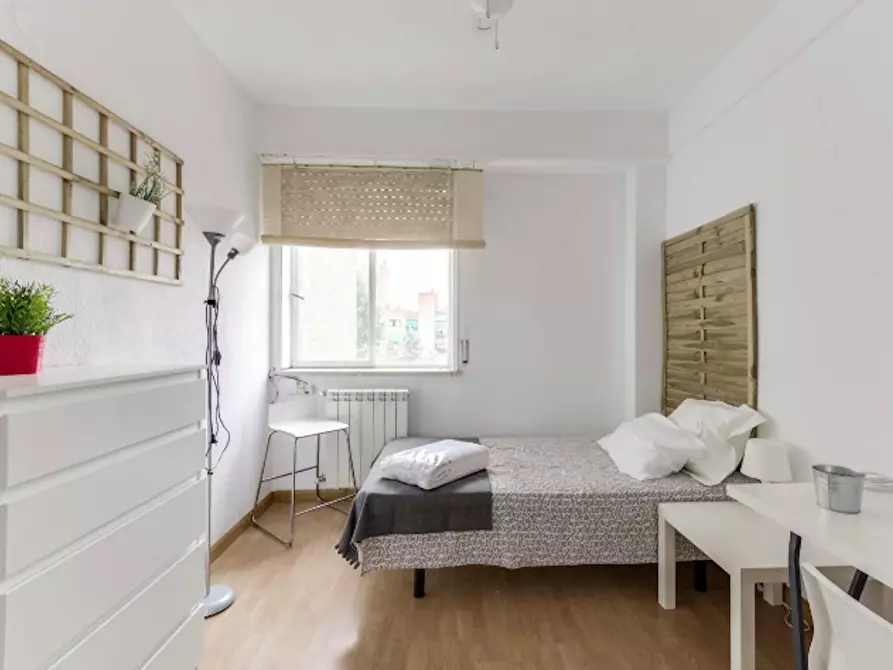 Immagine 10 di Appartamento in affitto  in Calle de Valderrey a Madrid