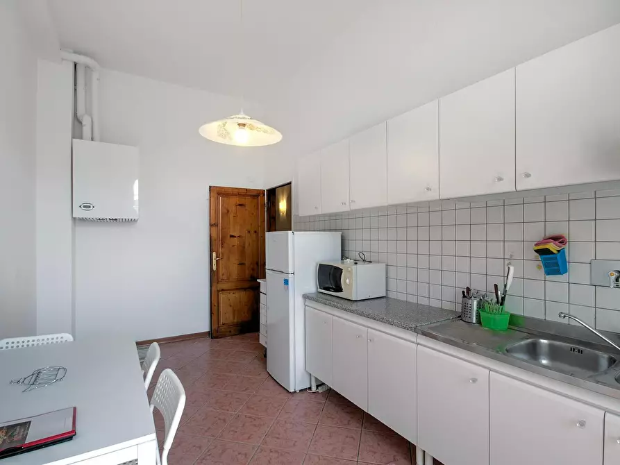 Immagine 10 di Camera in affitto  in Via Gaetano Milanesi a Firenze