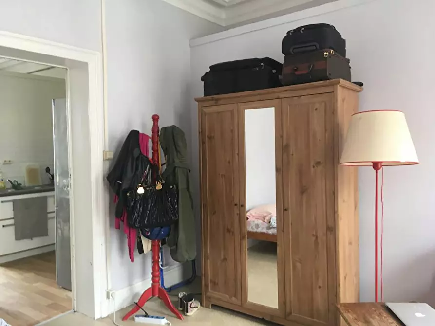 Immagine 3 di Camera in affitto  in Rue Vanderschrick a Saint-Gilles