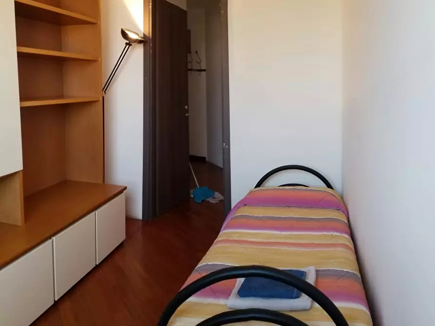 Immagine 1 di Camera in affitto  in Via Giancarlo Puecher a Milano