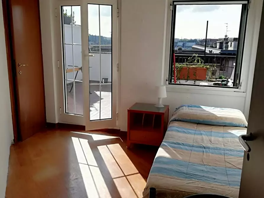 Immagine 1 di Camera in affitto  in Via Giancarlo Puecher a Milano