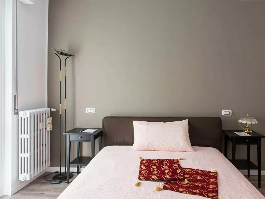 Immagine 5 di Camera in affitto  in Via Angelo Inganni a Milano