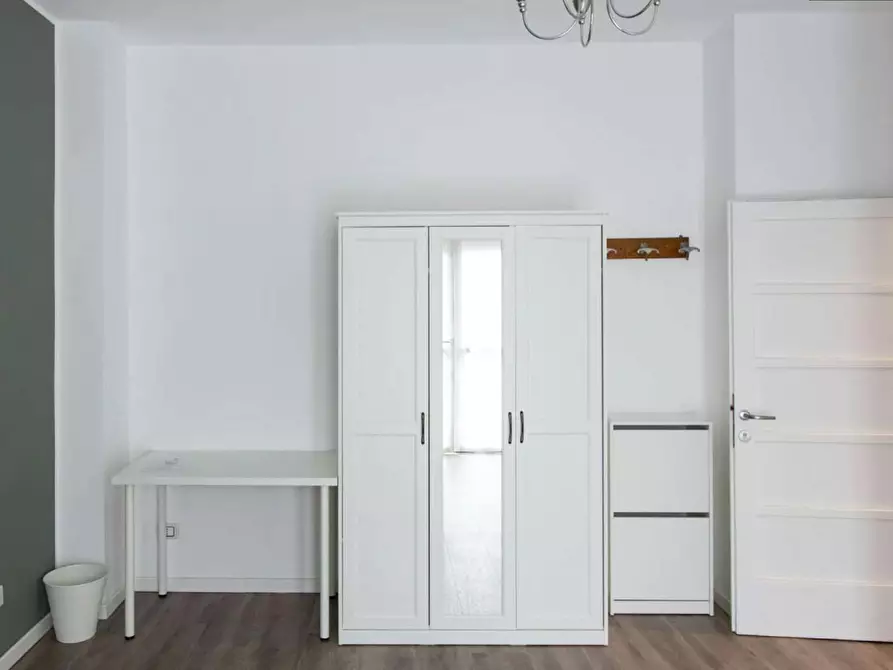 Immagine 5 di Camera in affitto  in Via Angelo Inganni a Milano