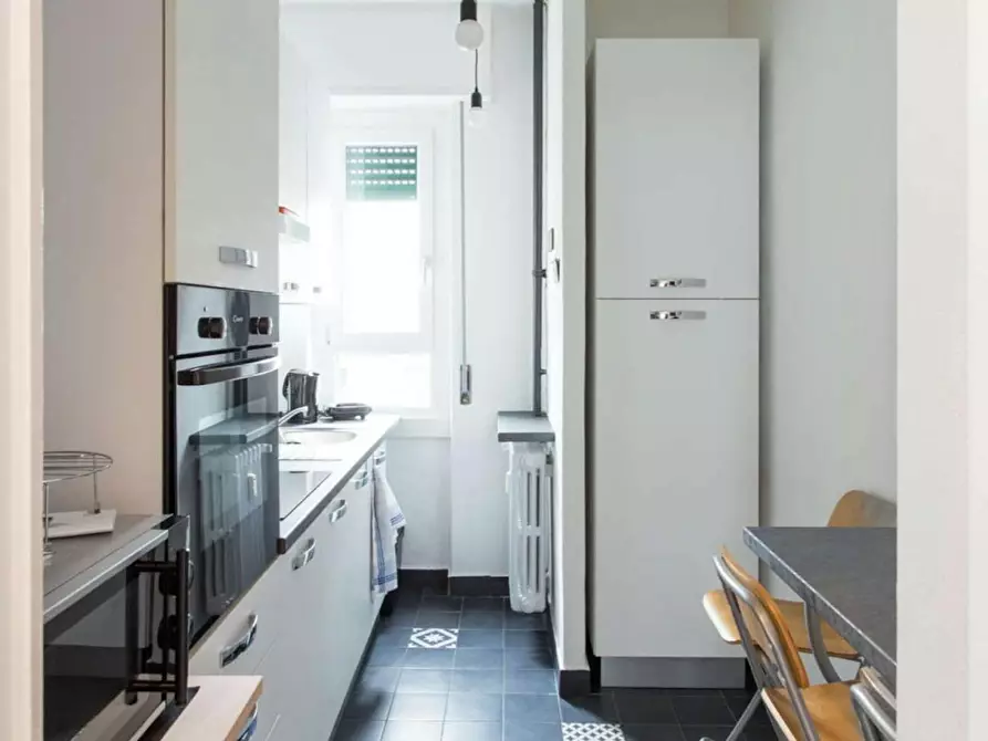 Immagine 6 di Camera in affitto  in Via Angelo Inganni a Milano