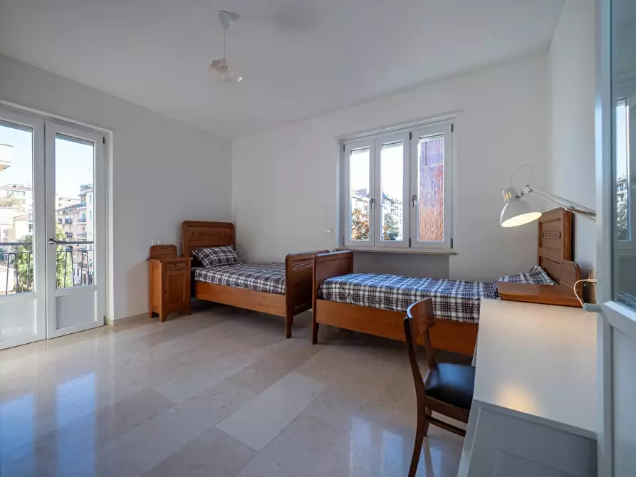 Immagine 5 di Camera condivisa in affitto  in Via Negroli a Milano