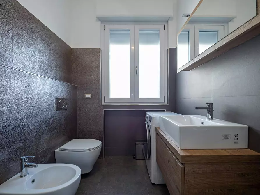 Immagine 10 di Camera condivisa in affitto  in Via Negroli a Milano