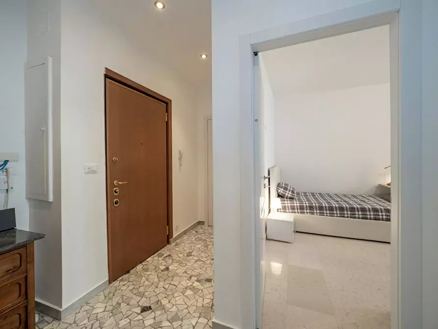 Immagine 3 di Camera condivisa in affitto  in Via Negroli a Milano