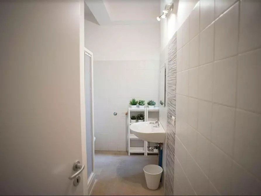 Immagine 6 di Camera in affitto  in Via Guido Banti a Firenze