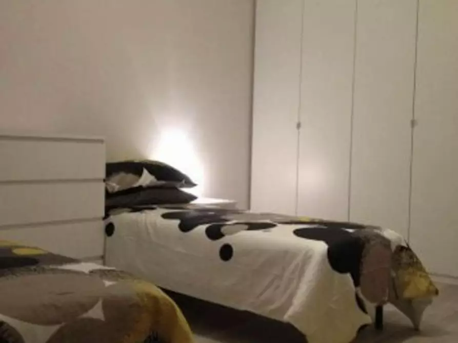 Immagine 2 di Camera condivisa in affitto  in Corso Orbassano a Torino