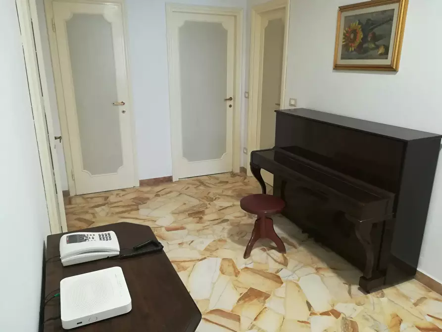 Immagine 9 di Camera in affitto  in Via Caduti di Cefalonia a Firenze