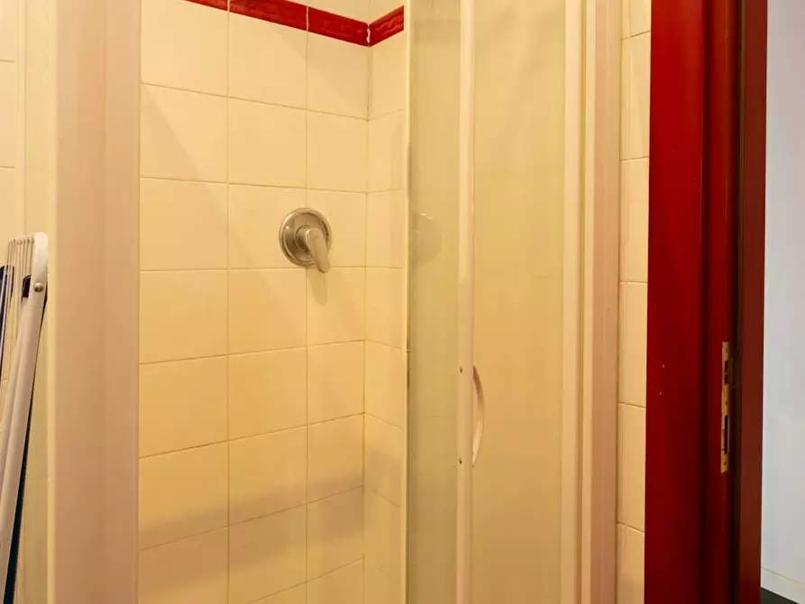 Immagine 10 di Camera in affitto  in Viale Liguria a Milano