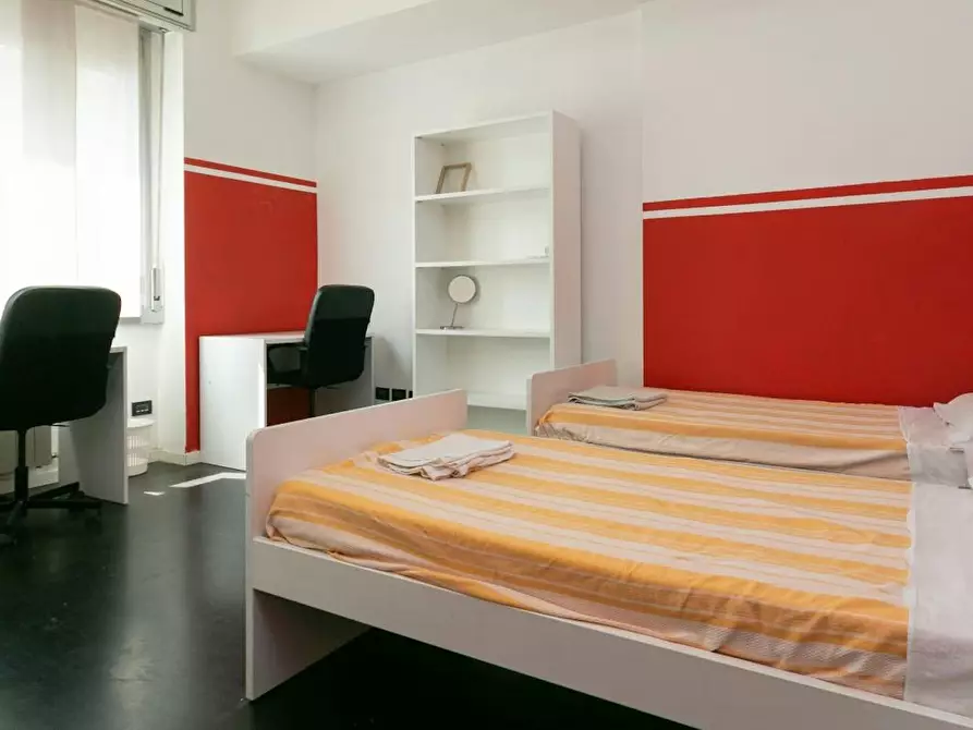 Immagine 3 di Camera condivisa in affitto  in Viale Liguria a Milano