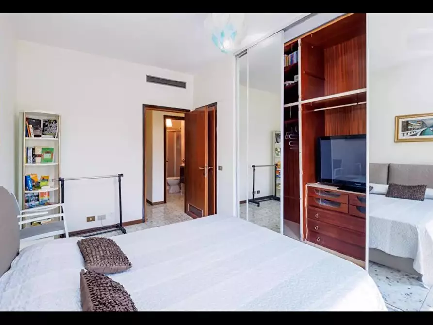 Immagine 4 di Camera in affitto  in Via Leo Longanesi a Milano