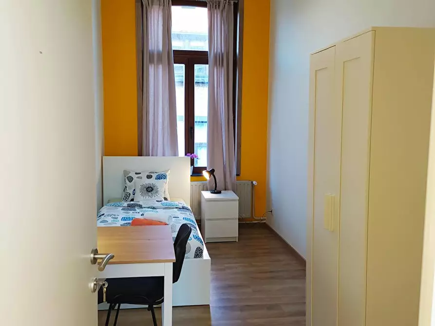 Immagine 2 di Camera in affitto  in Rue des Deux Tours a Saint-Josse-Ten-Noode