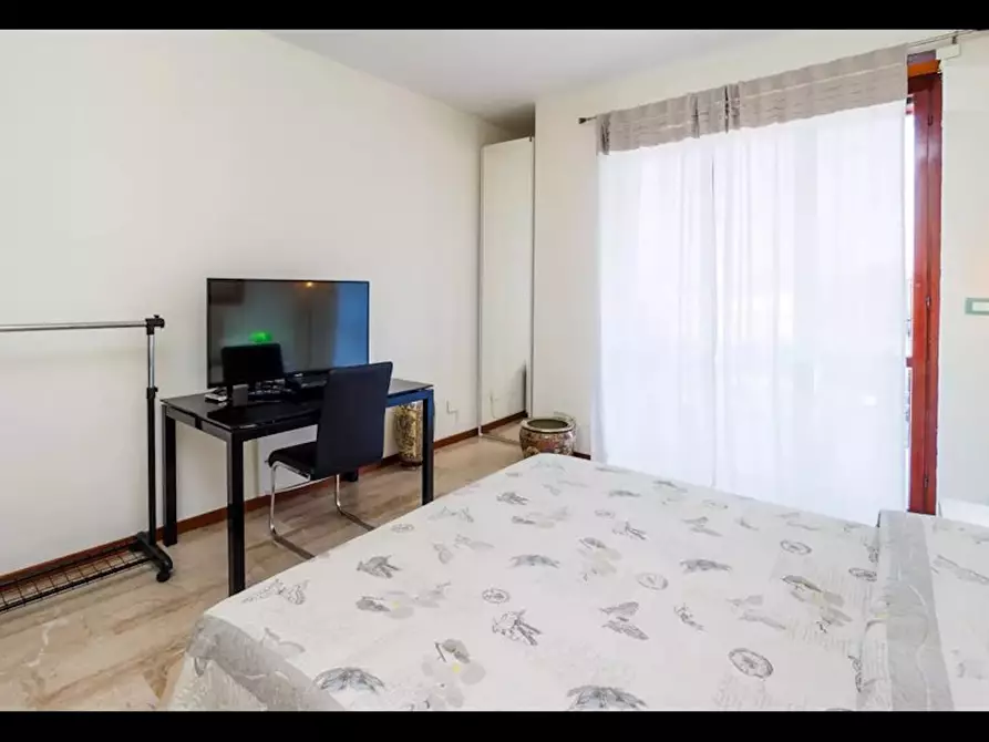 Immagine 2 di Camera in affitto  in Via Leo Longanesi a Milano