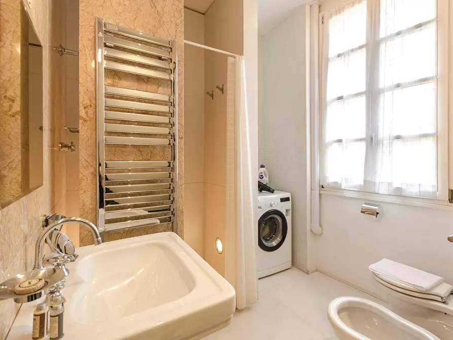 Immagine 7 di Appartamento in affitto  in Via Pescherie Vecchie a Bologna