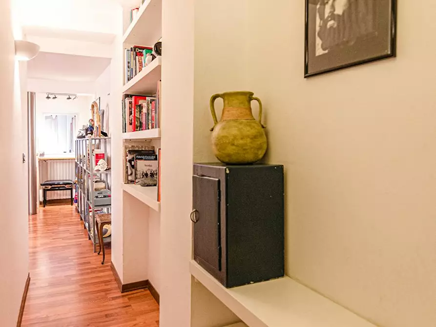 Immagine 2 di Appartamento in affitto  in Via Rialto a Bologna