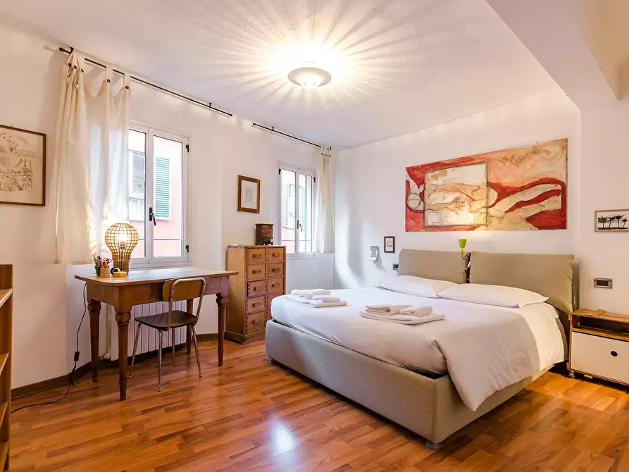 Immagine 10 di Appartamento in affitto  in Via Rialto a Bologna