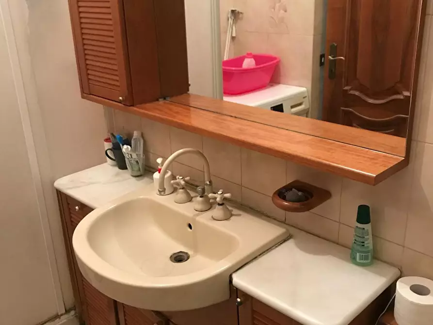 Immagine 4 di Camera in affitto  in Via Giovanni da Procida a Roma