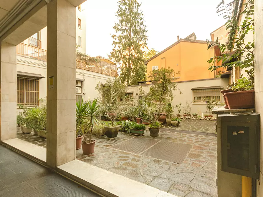 Immagine 2 di Appartamento in affitto  in Via San Felice a Bologna