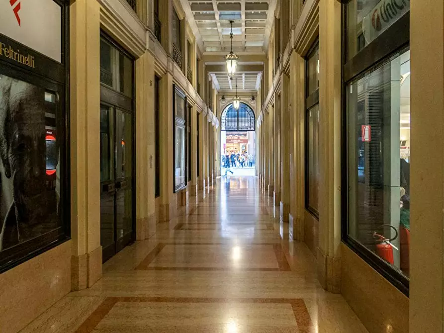 Immagine 7 di Appartamento in affitto  in Via Francesco Rizzoli a Bologna