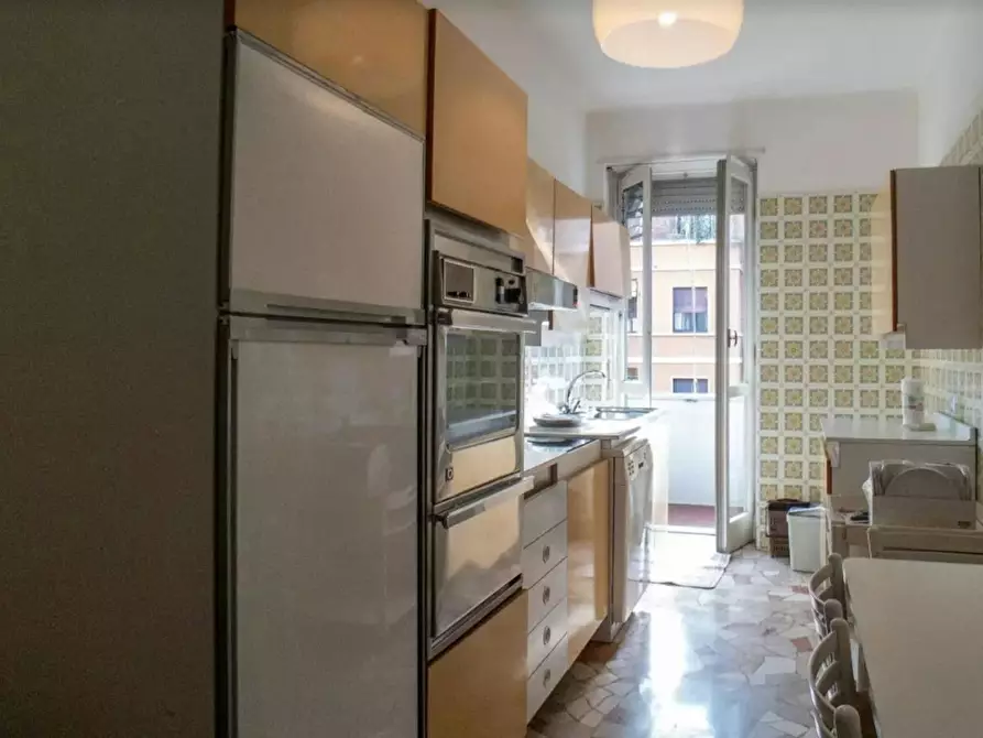 Immagine 6 di Camera in affitto  in Via Francesco dall'Ongaro a Milano