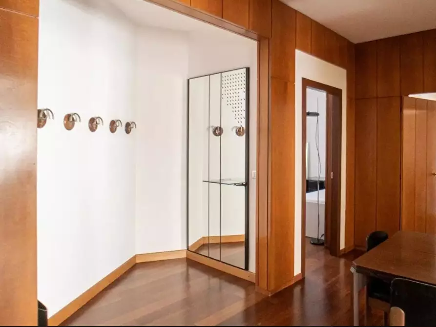 Immagine 10 di Camera condivisa in affitto  in Via Francesco dall'Ongaro a Milano