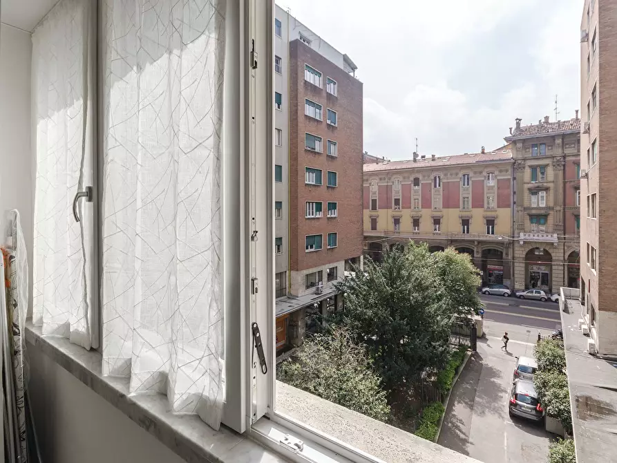 Immagine 9 di Appartamento in affitto  in Via Irnerio a Bologna