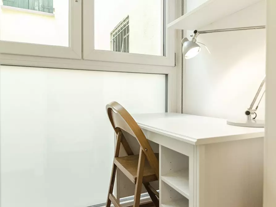 Immagine 8 di Appartamento in affitto  in Via Broccaindosso a Bologna