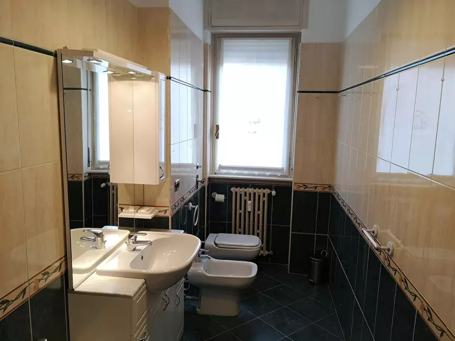 Immagine 10 di Camera in affitto  in Viale Campania a Milano