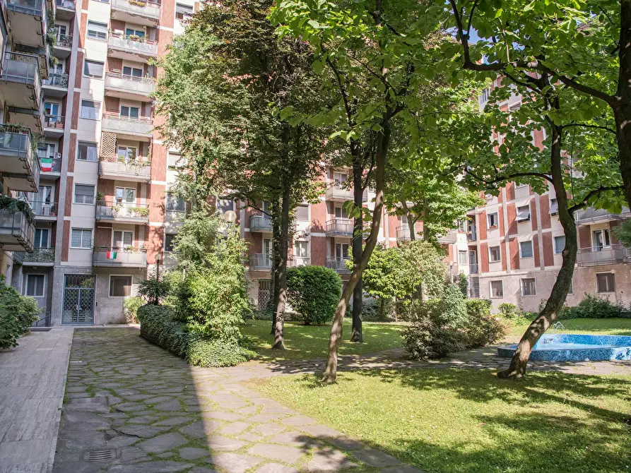Immagine 7 di Camera condivisa in affitto  in Viale Campania a Milano