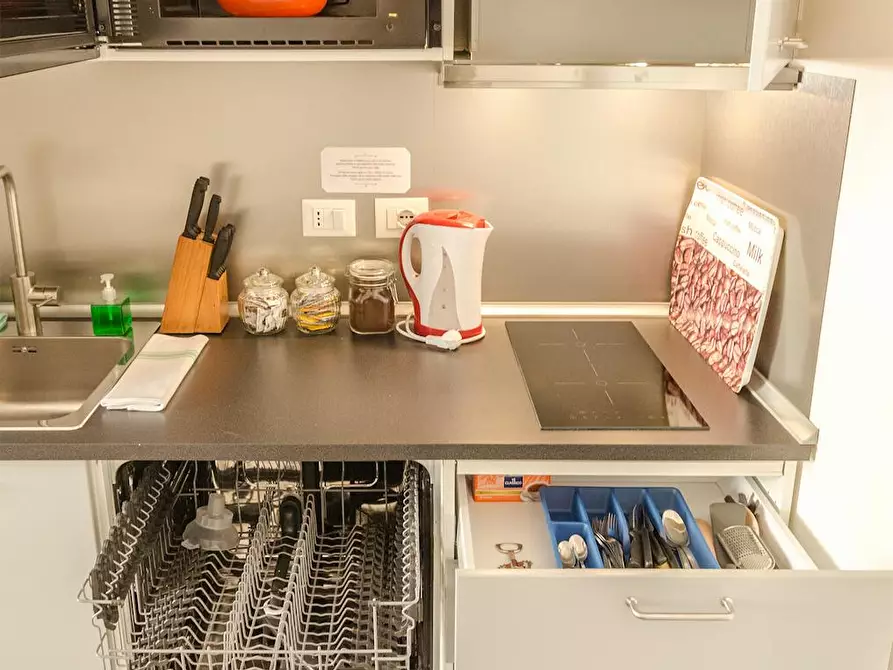 Immagine 8 di Appartamento in affitto  in Via Francesco Rismondo a Bologna