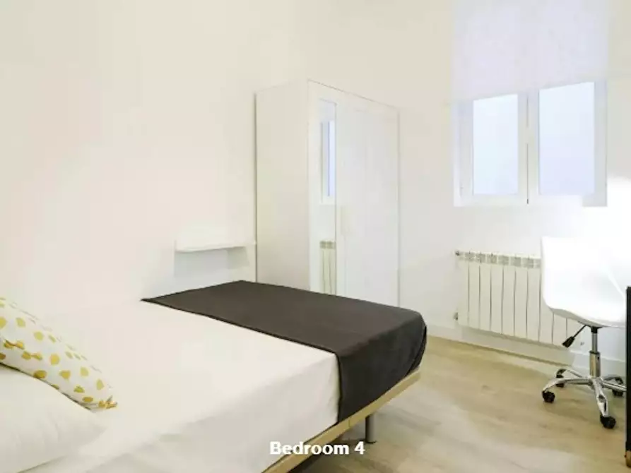 Immagine 4 di Camera in affitto  in Calle de Fernando VI a Madrid